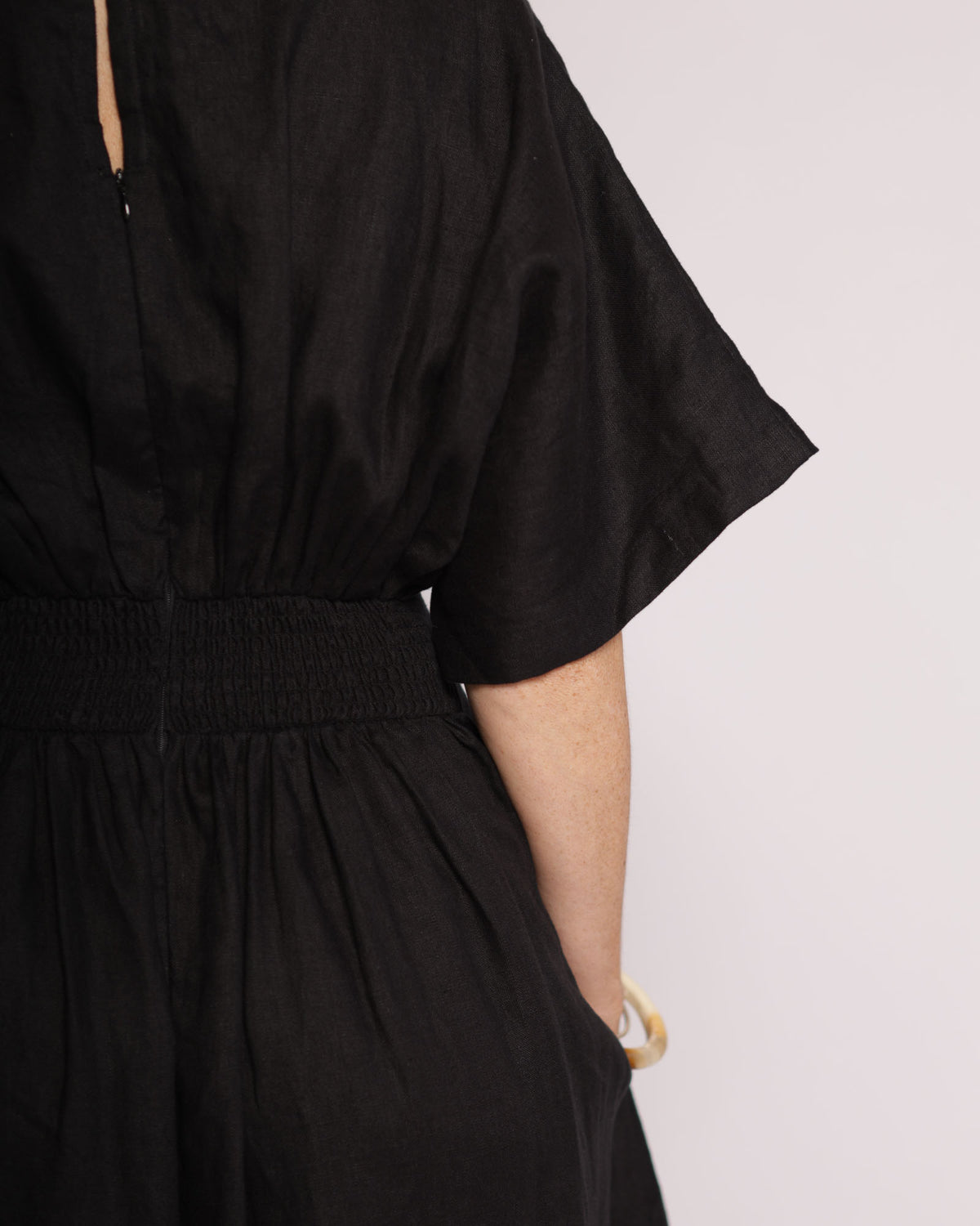 Winnie black linen maxi dress – sleeve and side pocket detail