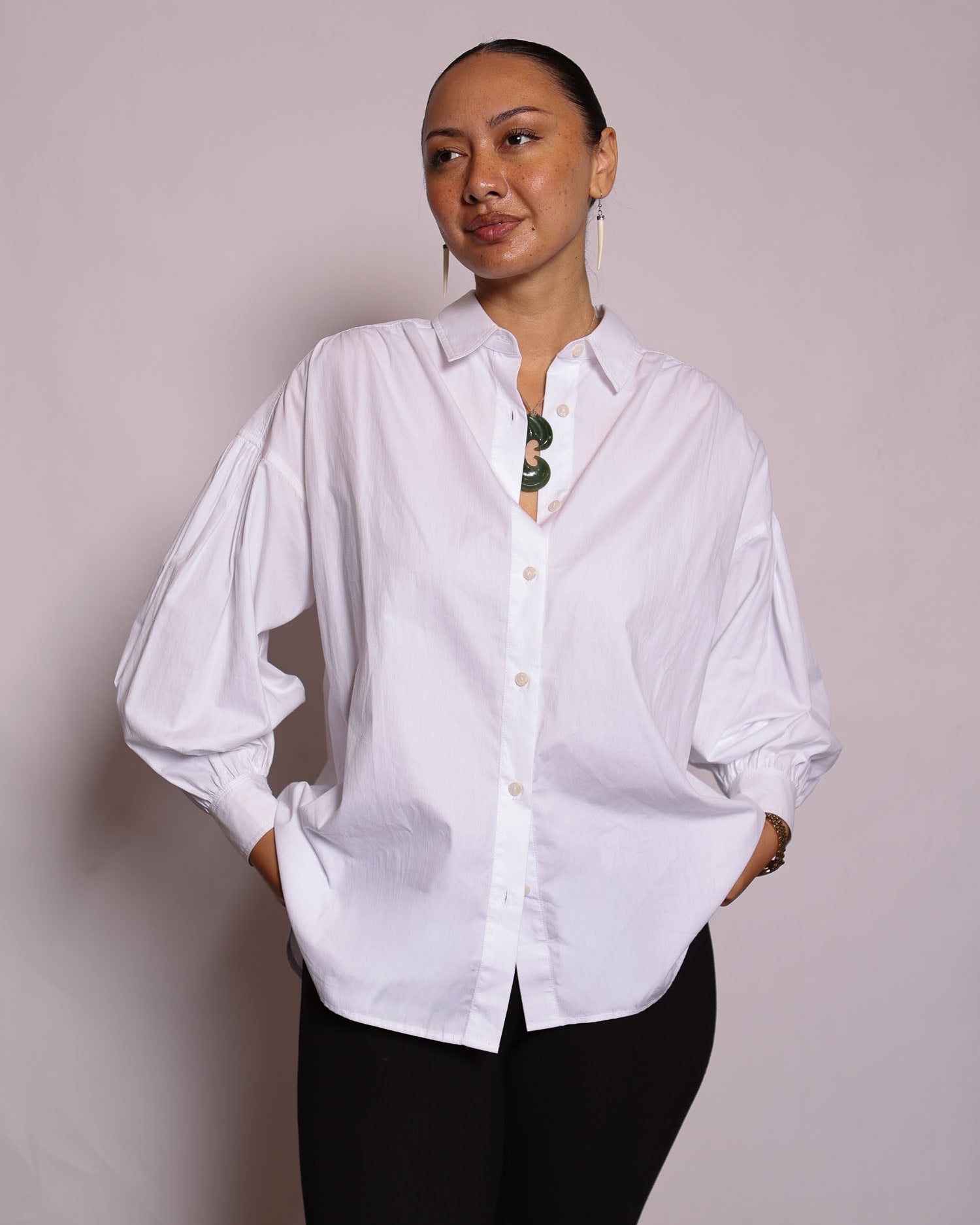 Te Aho Shirt - Mā White