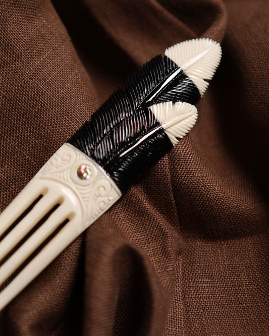 Huia - Bone Heru Comb